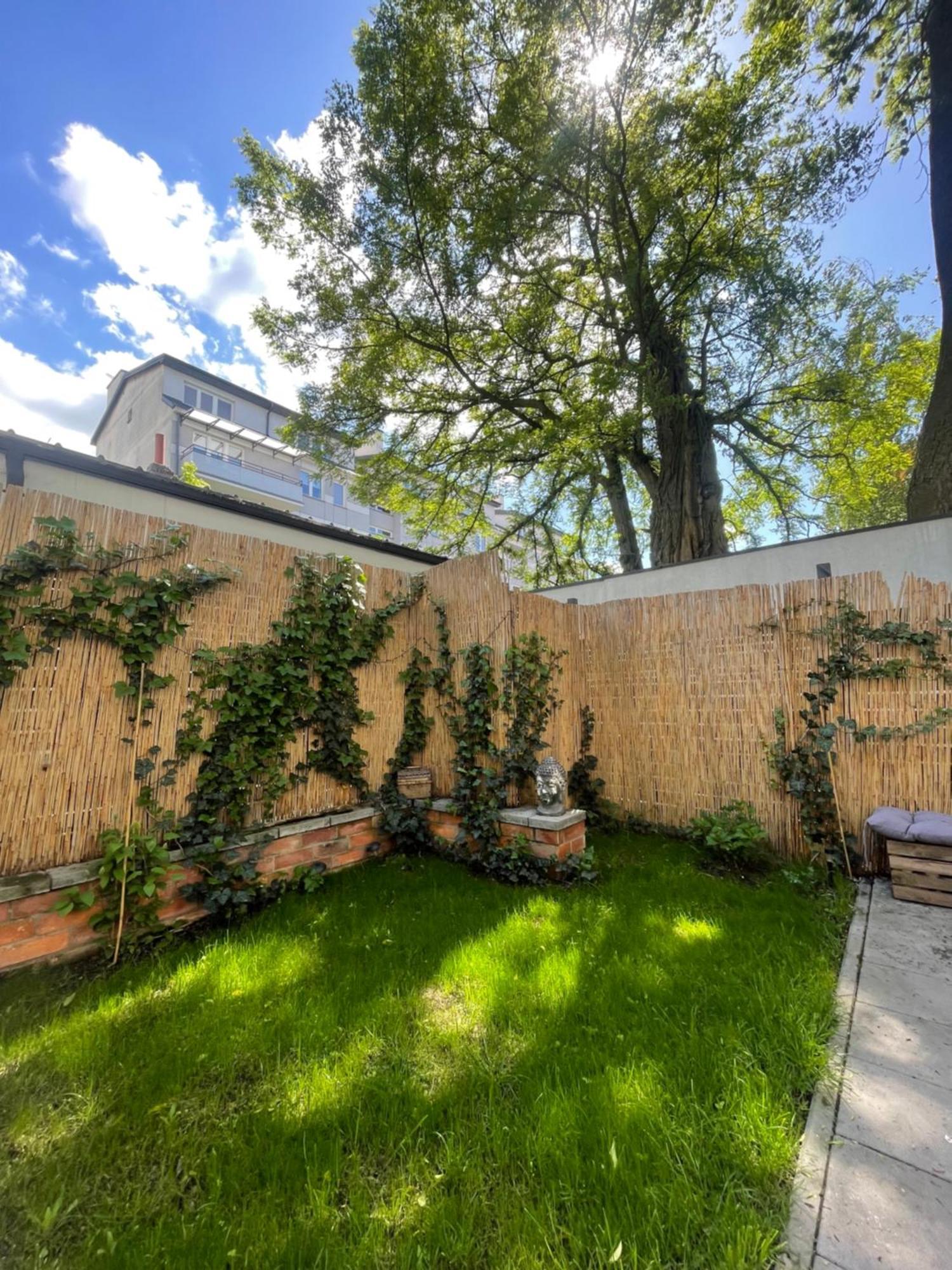 Garden Place Apartment Varşovia Exterior foto